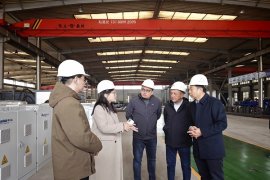 Иностранные и китайские клиенты активно посещают компанию Huashida для ознакомления с линиями антикоррозионного покрытия труб 3PE